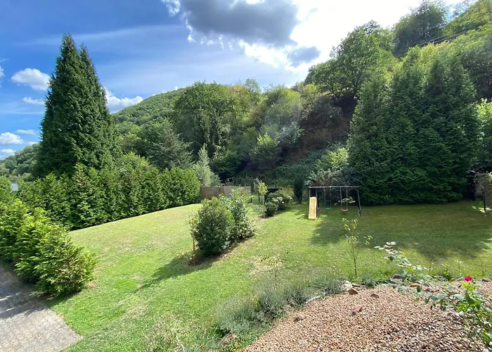 Roosartige Ferien - Ferienwohnung Am Weiherturm